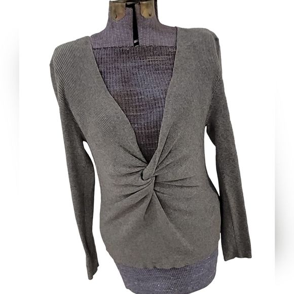 NWOT | Forever 21+ | 3X | Deep Neckline / Twist Front / Long Sleeve Sweater - Picture 1 of 2